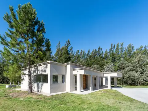 Casa en Venta en Miralagos, USD 199.000