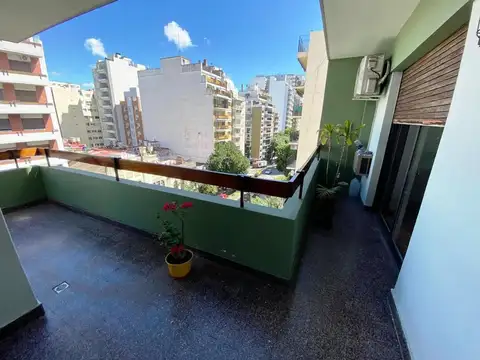 3 Amb con dependencia amplio opcion a 4Amb c/Cochera Baulera