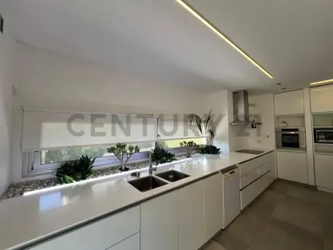 Casa en Venta en Lomas De City Bell, USD 620.000