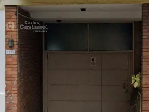 Cochera Cubierta Sobre Av. San Martin