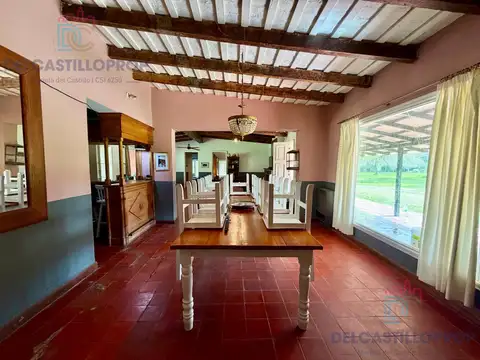 Casa 11 ambientes con 5 baños