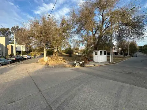 MZA 34 LOTE 1 - LOS CAROLINOS 100