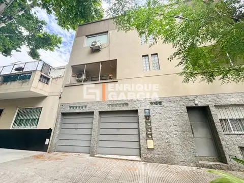 VENTA 3 AMBIENTES  PH DUPLEX FRENTE BALCÓN TERRAZA COCHERA
