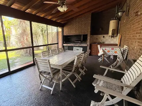 Casa en Alquiler de 5 dormitorios