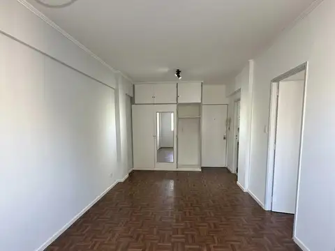 VENTA | RETASADO | RECICLADO DEPTO A LA CALLE | STELLA MARIS