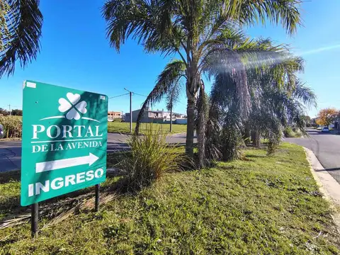 LOTE BARRIO SEMI-PRIVADO EN PORTAL DE LA AVENIDA