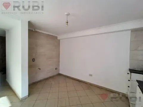 Depto Tipo Casa 5 ambientes con 2 baños