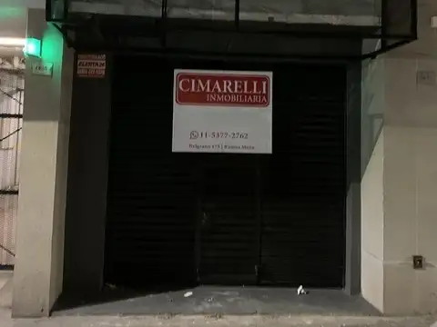 Local en venta en Flores, CABA  recien pintado