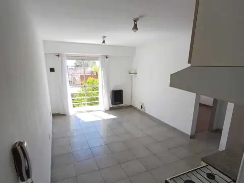 Departamento  en Alquiler en Zárate, G.B.A. Zona Norte, Argentina
