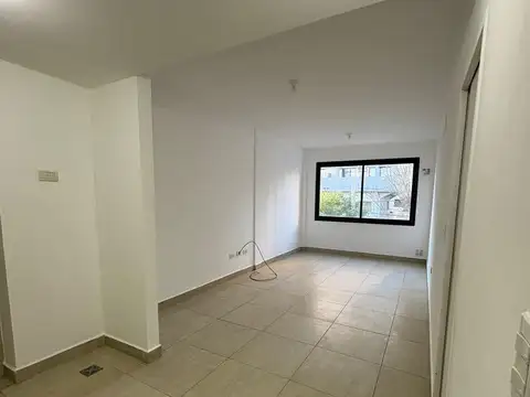 Departamento monoambiente al frente en alquiler y venta