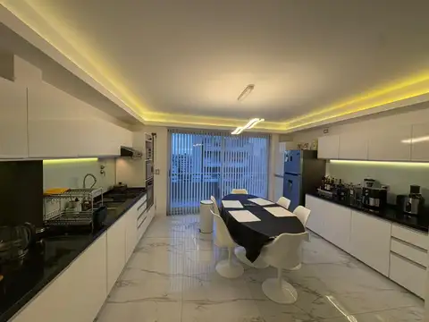 Departamento en Venta con 2 cocheras