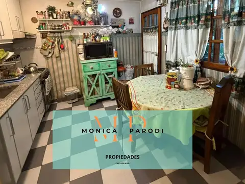 Casa en Venta con 1 cochera