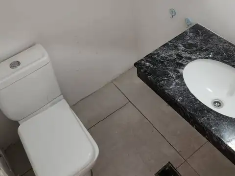 Depto Tipo Casa en Venta con 1 cocheras