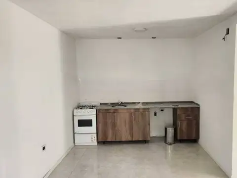 Depto Tipo Casa 4 ambientes con 1 baño