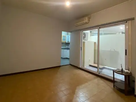 Departamento en venta en La Lucila, Zona Norte con patio