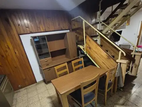 Depto Tipo Casa en Venta de 4 ambientes