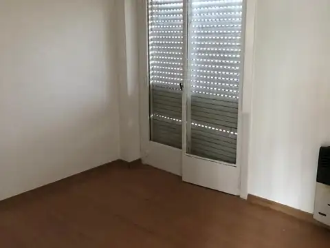 Casa en Venta en Castelar, USD 120.000