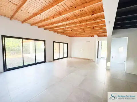 Casa 4 ambientes con 3 baños