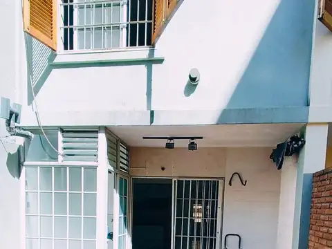 Depto Tipo Casa en Venta de 5 ambientes