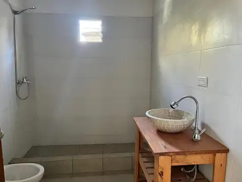 Casa 3 ambientes con 1 baño