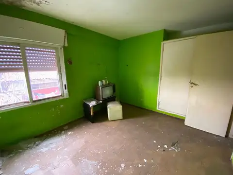 Venta depto 3 amb a refaccionar Ciudadela PERMUTA