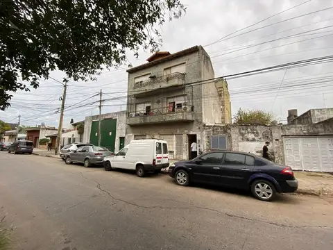 Venta depto 3 amb a refaccionar Ciudadela PERMUTA