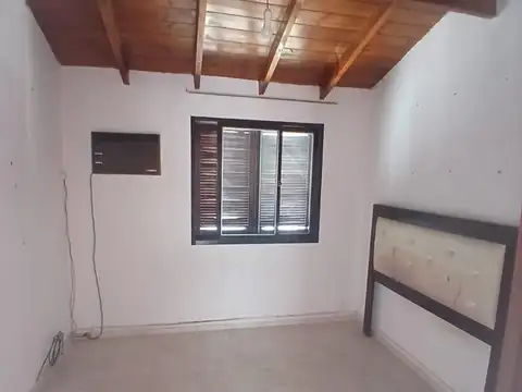 Depto Tipo Casa en Venta en Ramos Mejia, USD 39.000