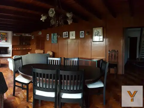 Departamento en PH - 4 Dormitorios 3 Baños - 202Mts2 - La Plata