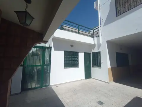 Casa 3 dormitorios en Azcuenaga