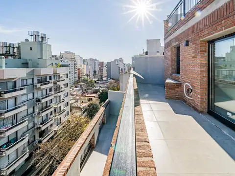 Valentín Virasoro al 700