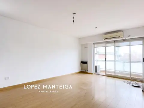 La Pampa 5000, Piso 8