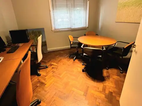 Oficina en Alquiler 50 años