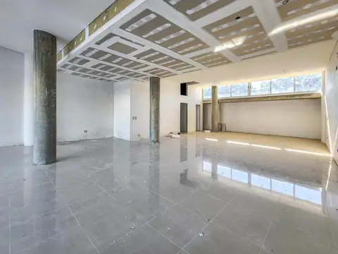 Locales sobre Ruta 9 en doble altura