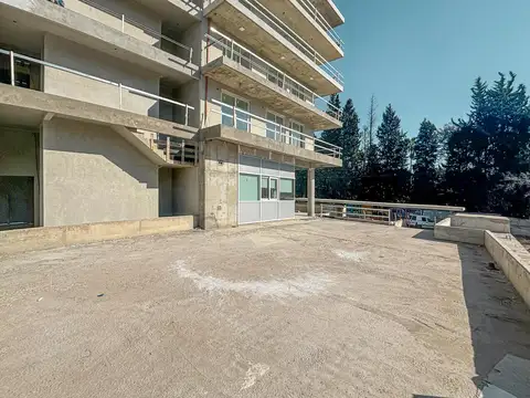 Unico Golf (Locales) Av. Eva Perón 8980 'PB F