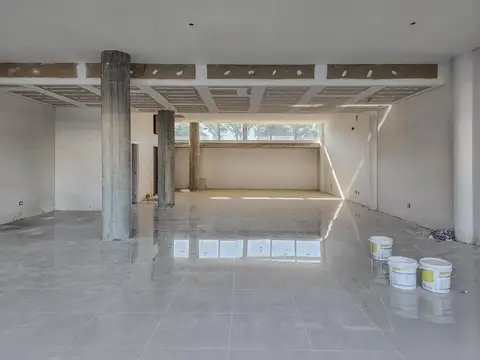 Unico Golf (Locales) Av. Eva Perón 8980 'PB F