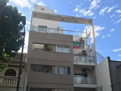 ÚNICA  POR ,CALIDEZ,LUZ, BALCÓN, COCHERA