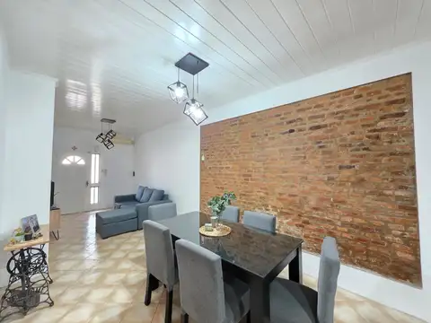 VENTA CASA 3AMB COCHERA TERRAZA QUINCHO AVELLANEDA