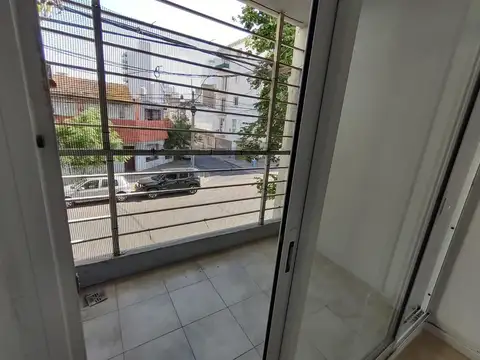 Rioja 3700, Piso 1°