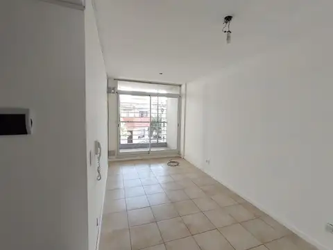 Rioja 3700, Piso 1°