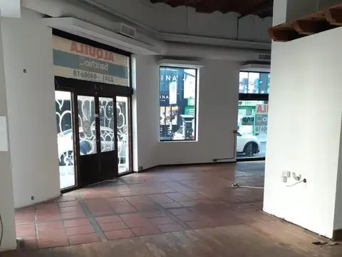 Local en Alquiler 40 años