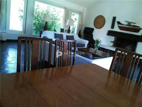 Casa en Alquiler en Pinares, USD 5.700