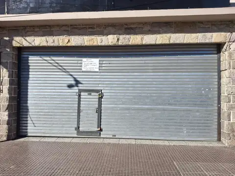 Av. Brig. Juan Manuel de Rosas  al 2500