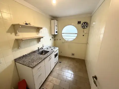Departamento en Alquiler en Chacarita, $ 700.000