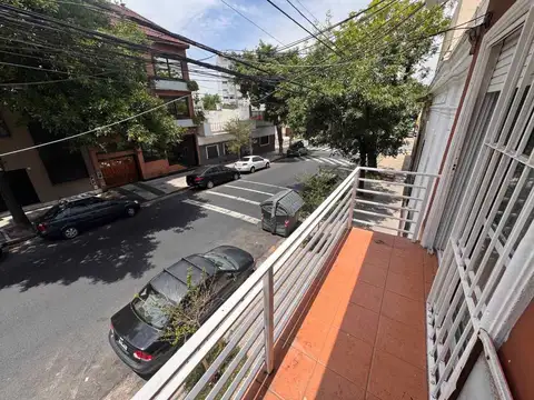 VENTA PH 2 AMBIENTES PARQUE PATRICIOS BALCON