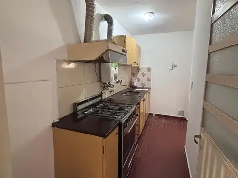 Depto Tipo Casa en Alquiler en Abasto, $ 420.000