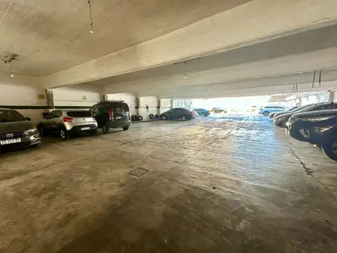 VENTA COCHERAS / DEPOSITO / GALPON  LA BOCA 962 M2