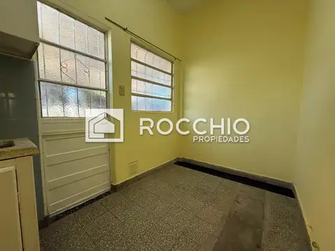 Depto Tipo Casa en Alquiler en Jose Leon Suarez, $ 320.000