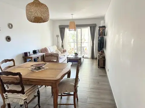 Departamento 3 ambientes con terraza en venta Tigre