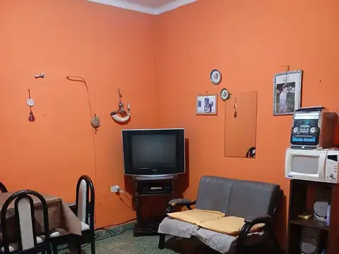 CASA EN VENTA TRES AMBIENTES EN ISIDRO CASANOVA