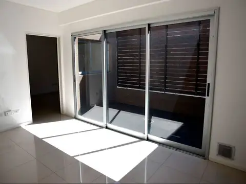 Basualdo 400, Piso P.B